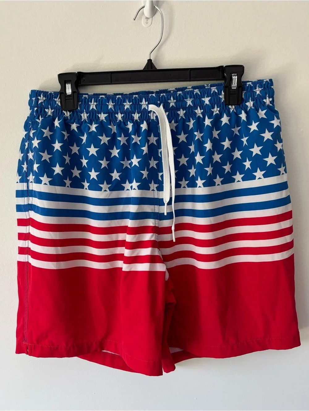 Chubbies American Flag Backyard BBQ 7 Inch Swim Trunk Red White Blue Stars